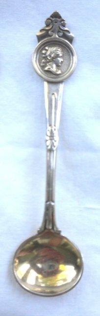 Medallion Gorham master salt spoon sterling silver