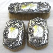Figural woman with cherub baby roses brush set