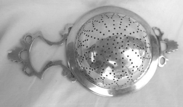 Watch silver case porcelain face