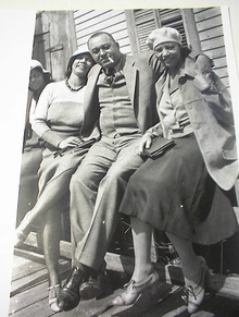 Photo Owner Pgh Crawfards by Teenie Harris