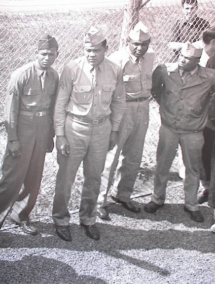 JOE LOUIS IN THE ARMY A GREAT L@@KING PHOTO