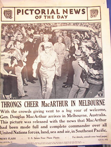 THRONGS CHEER MACARTHUR IN MELBOURNE 4/1942