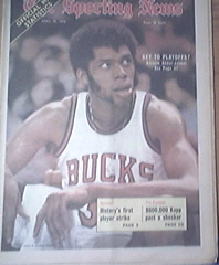 The Sporting News 4/15/1972 Kareem Abdul-Jabbar Cover