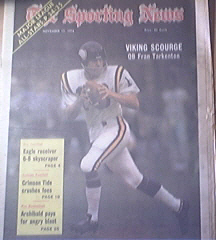The Sporting News 11/17/1973 Viking QB Fran Tarkenton