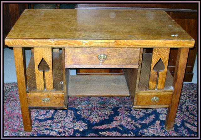 Arts & Crafts Desk