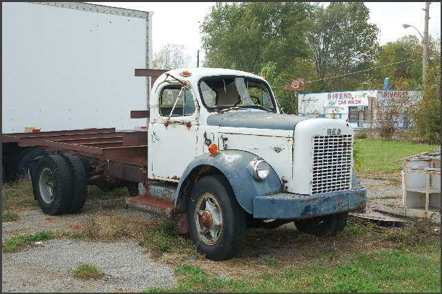1960 Diamond REO Truck
