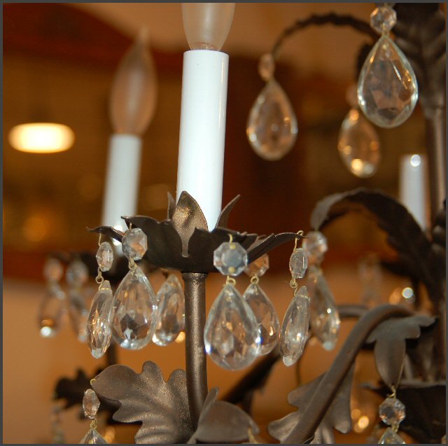 Five Lite Chandelier w/ Leafey Theme