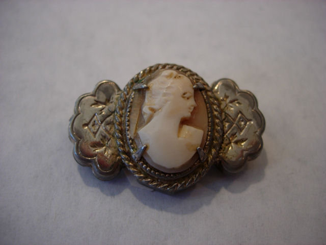 Brooch