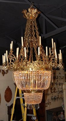 Palatial English Antique Chandelier