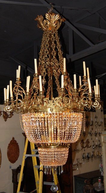 Palatial English Antique Chandelier