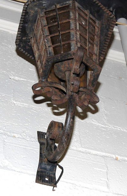 Continental Iron Wall Lantern