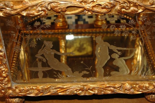 Important Giltwood Reliquary
