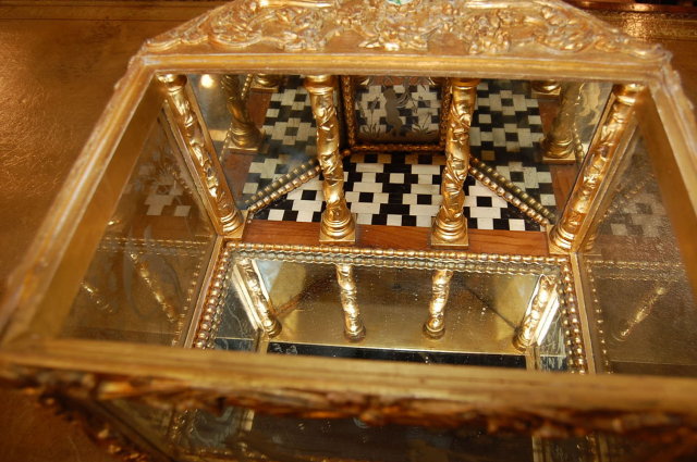 Important Giltwood Reliquary