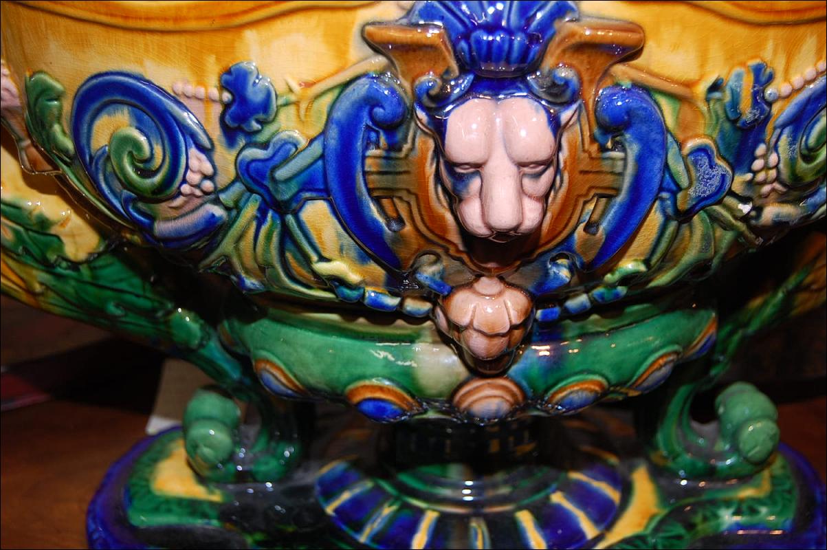 Majolica Centerpiece Bowl
