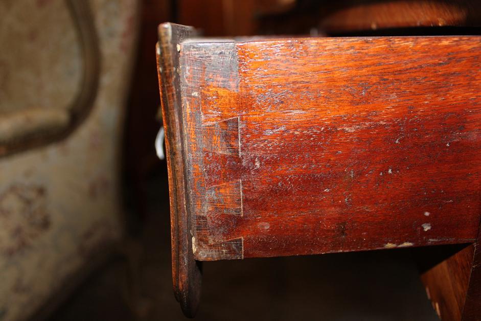 French Bureau Plat