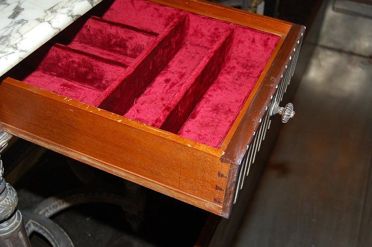 Large English Console
