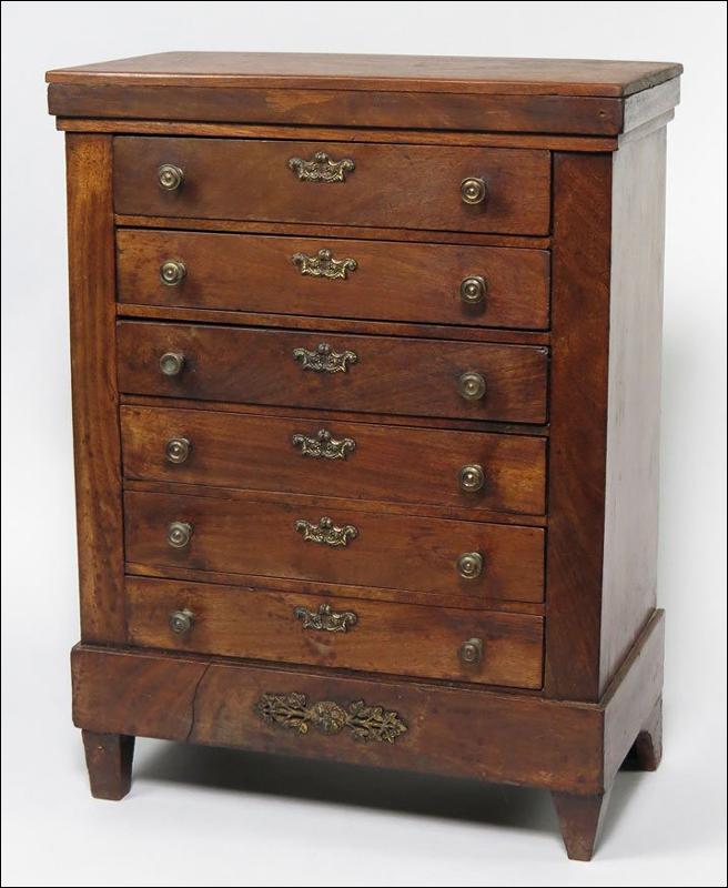 Miniature Empire Chest