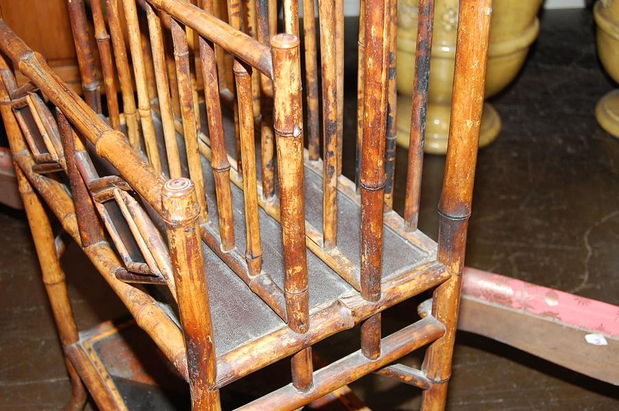 Oriental Bamboo Magazine Rack
