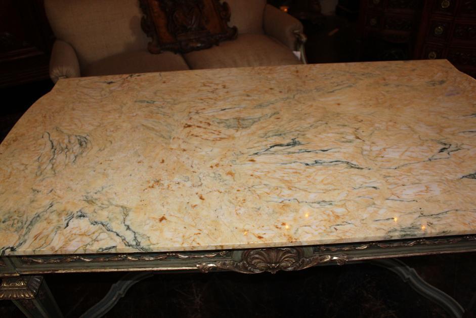 Italian Parcel Gilt Center Table