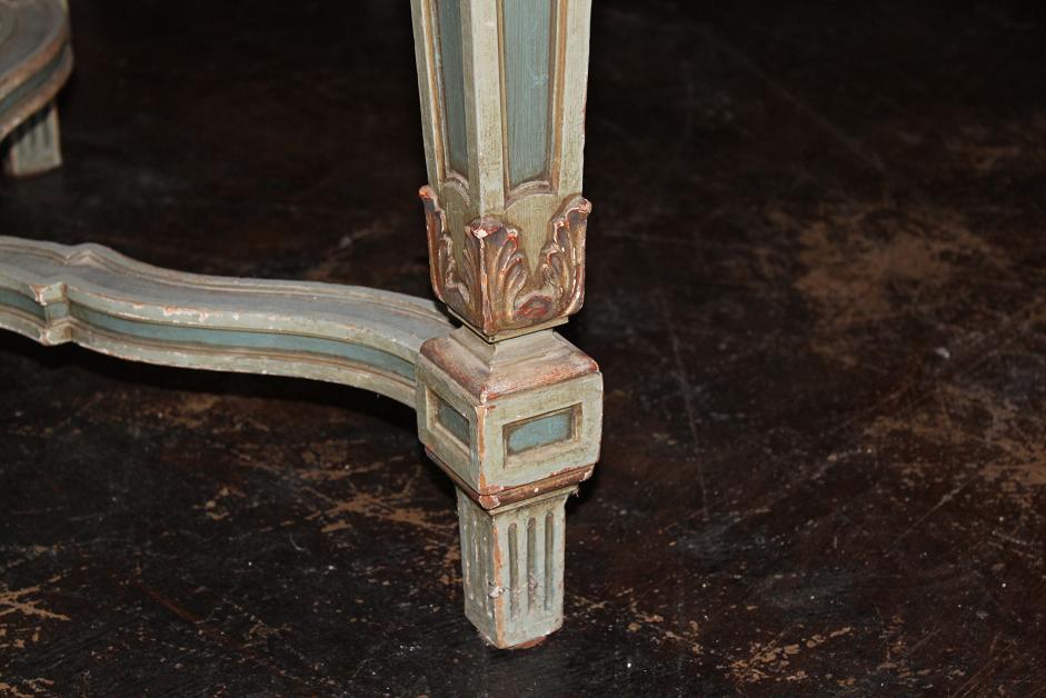 Italian Parcel Gilt Center Table