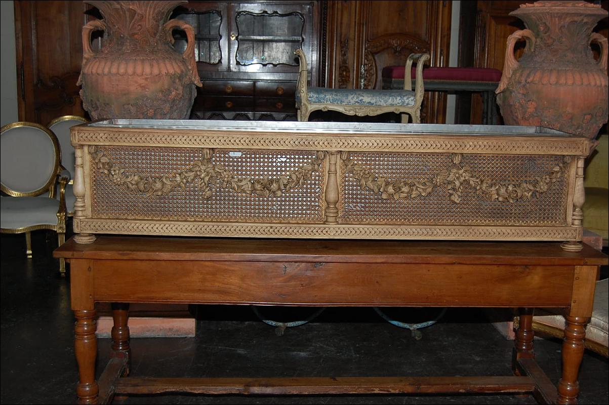 Bleached Caned Planter