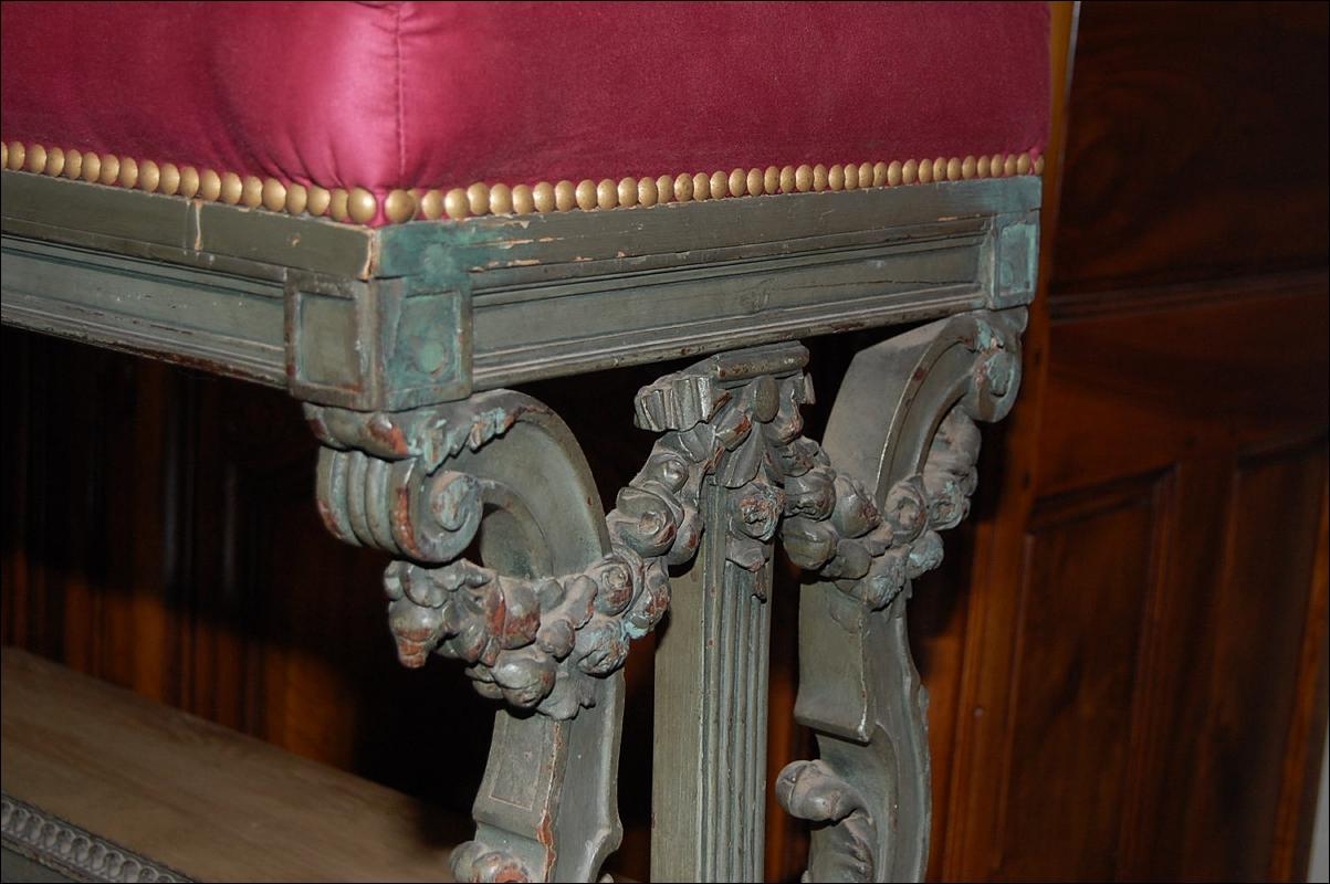 French Window Bench