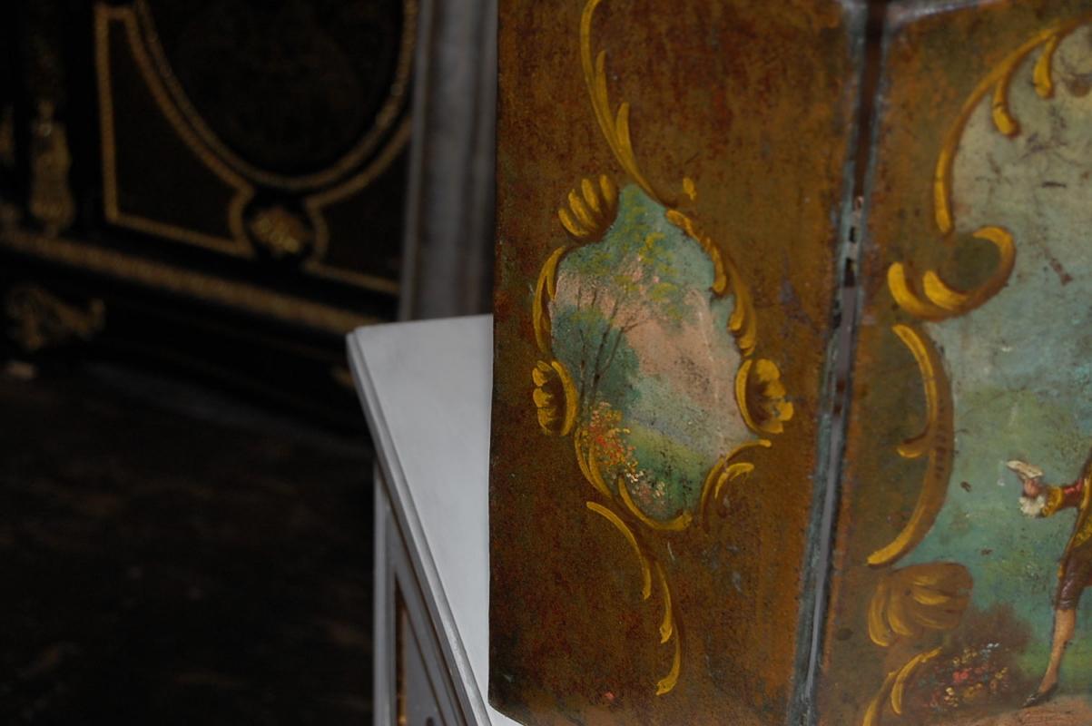 Decorative Petite Vanity Screen