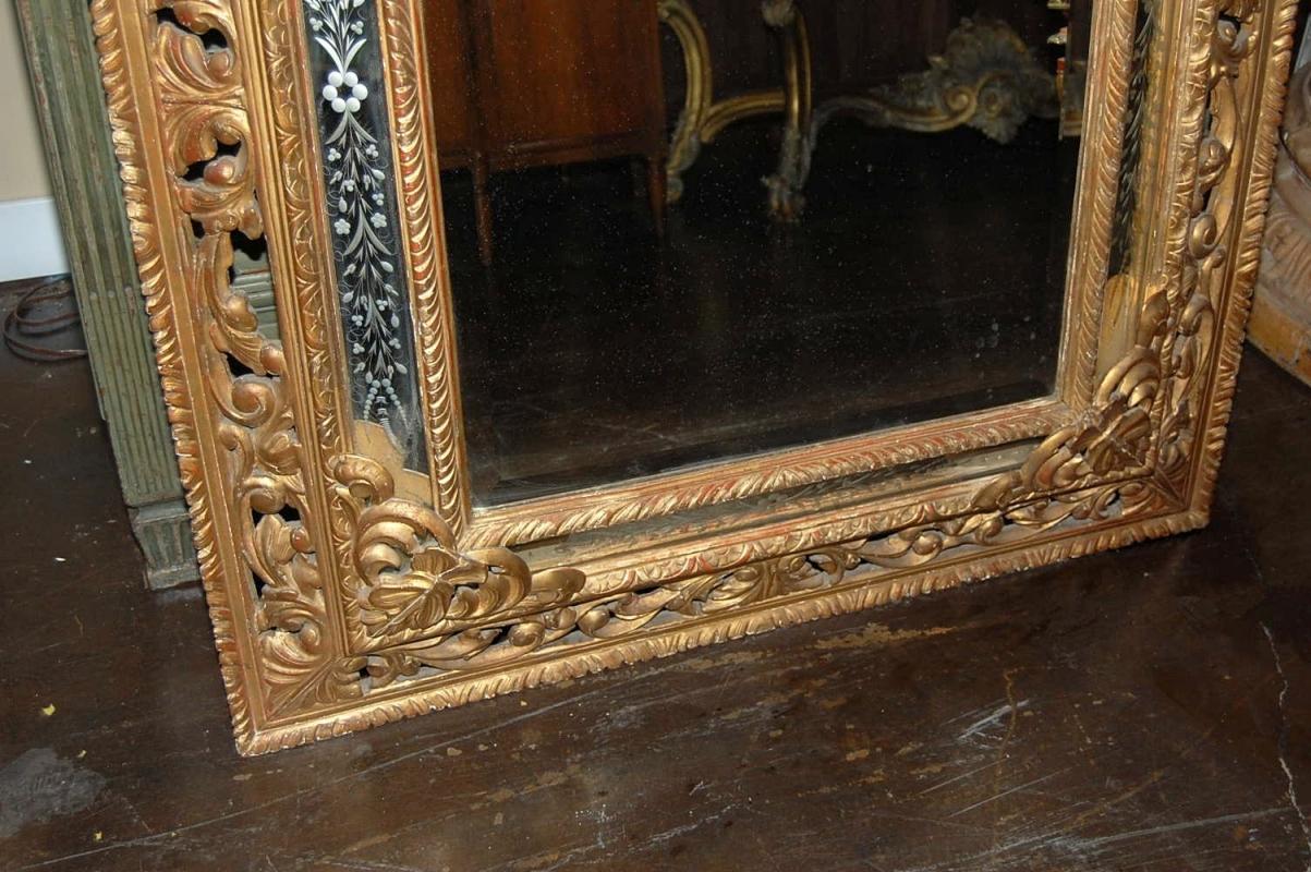 Italian Giltwood Mirror