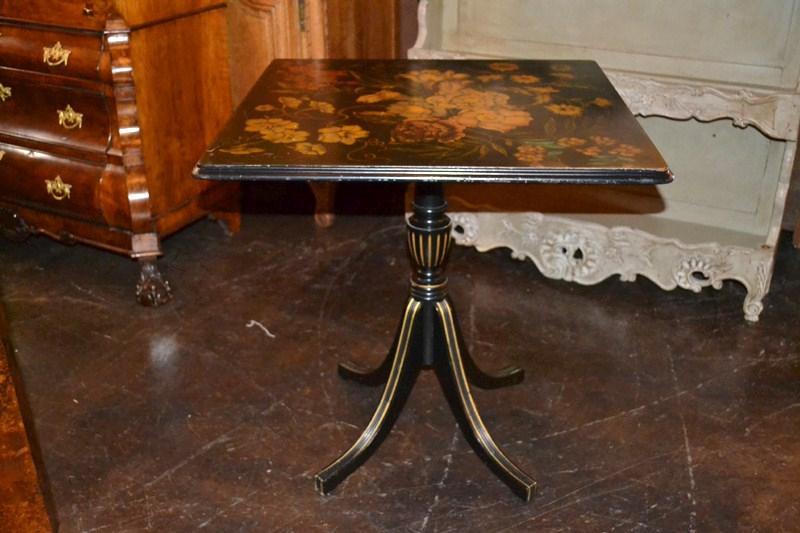Late Victorian Tilt Top Table