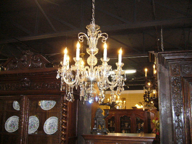 A Beautiful Irish 19th Century 8 Light Crystal Chandelier