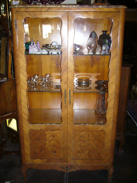 A Nice Elegant Louis XV Style Kingwood Vitrine