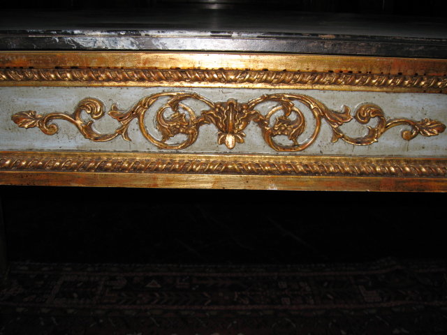 A Early 20th Century French table in the Louis XVI style