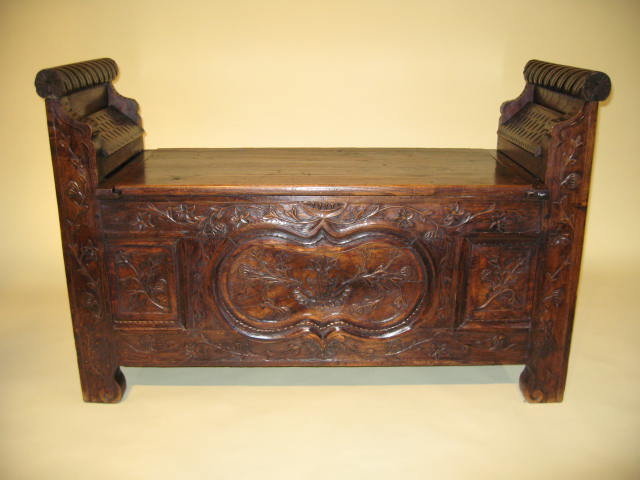 19th Century Intricately Carved Chestnut Hall Bench from Provence, with Carved Panels. Circa 1840