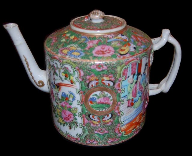 Chinese Rose Medallion Teapot