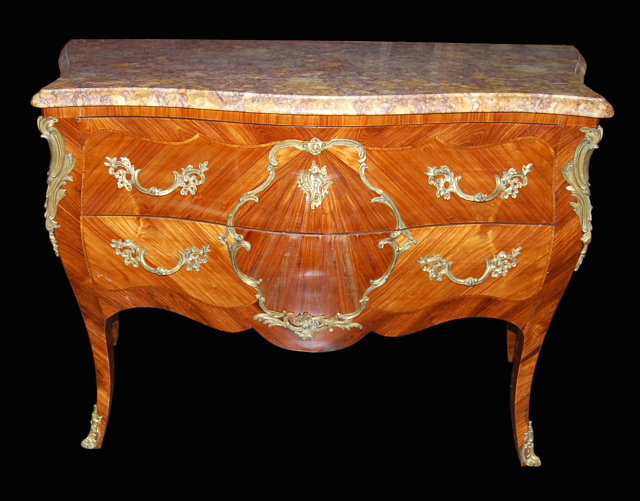 Exceptional French Louis XV Commode