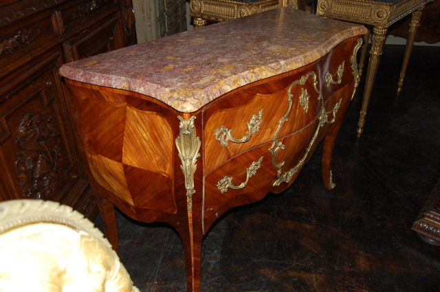 Exceptional French Louis XV Commode