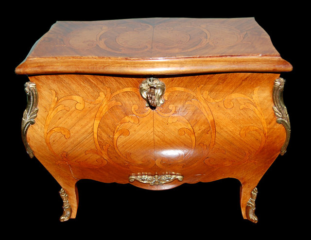 Rare French Kingwood Inlaid Jewelry Box