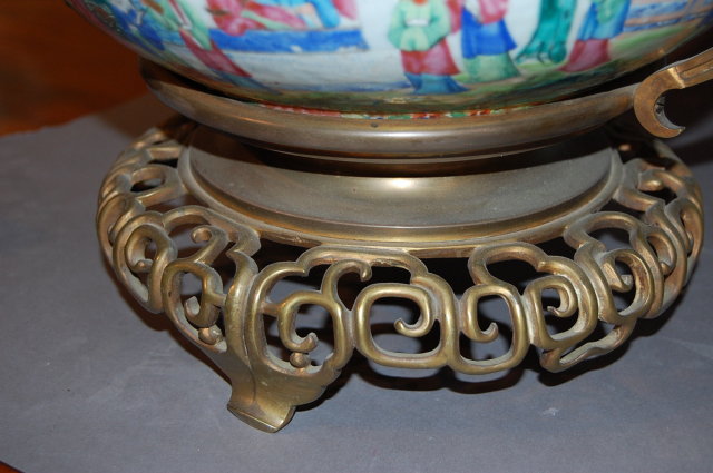 19th Century Chinese Rose Medallion Bowl