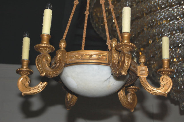 French Louis XVI Giltwood Alabaster Chandelier