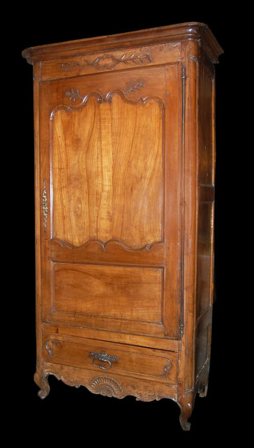 18th Century Provincial Bonnetiere