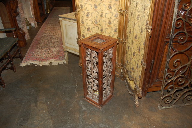 Indian Colonial Umbrella Stand