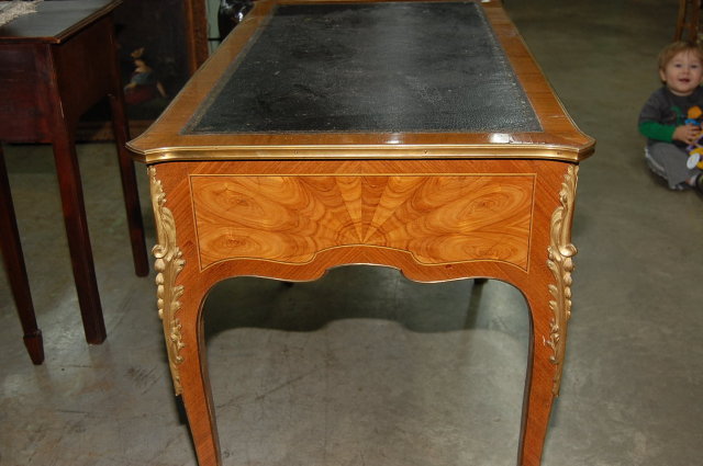 French Bureau Plat