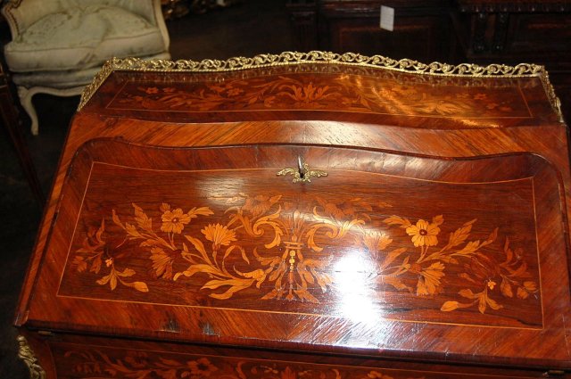 Petite French Bureau