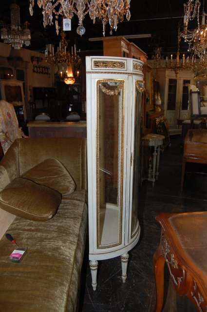 French Louis XVI Vitrine