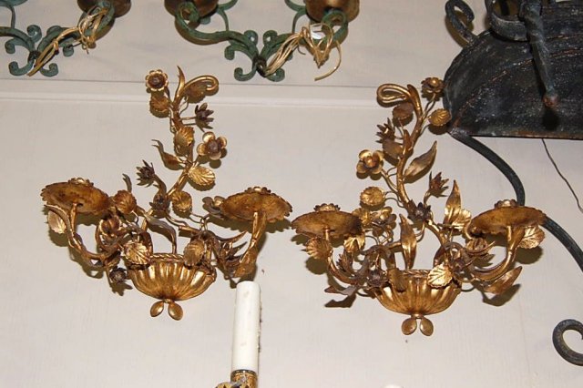 French Metal & Tole Sconce