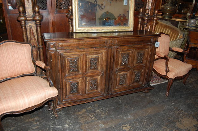 18th Century Italian Walnut Credenza