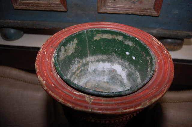 Continental Caned Planter