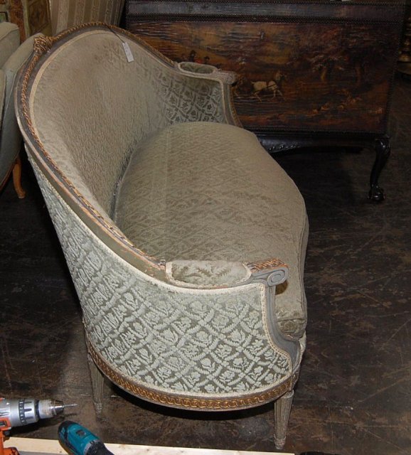 Charming Louis XVI Settee