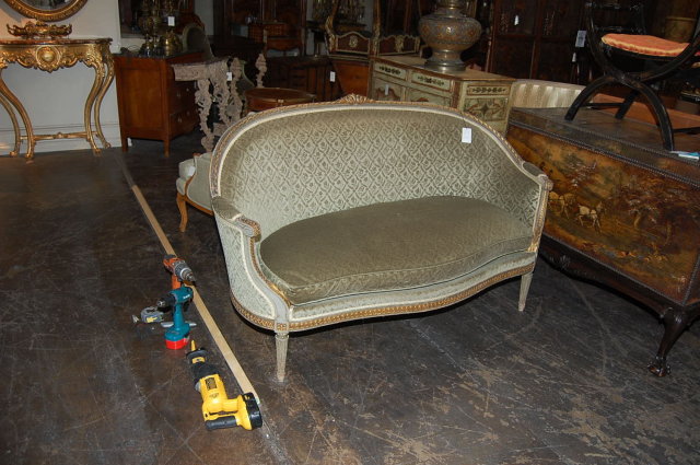 Charming Louis XVI Settee