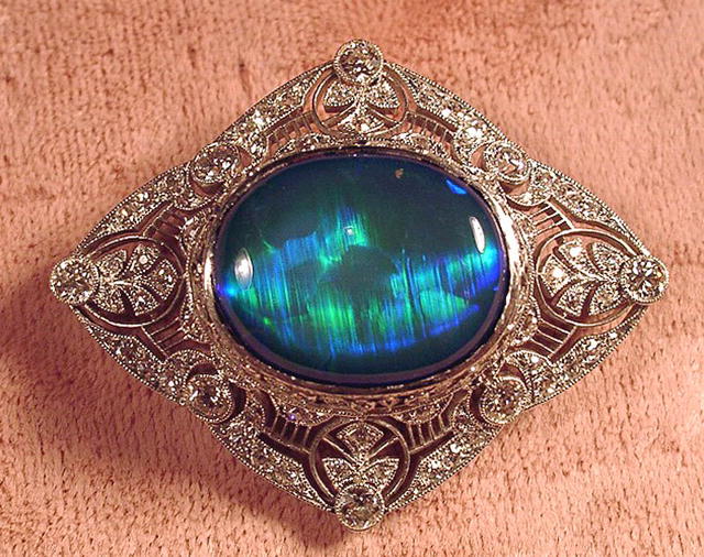 ELEGANT FILIGREE BROOCH 180 DIAMONDS BLACK OPAL 1910